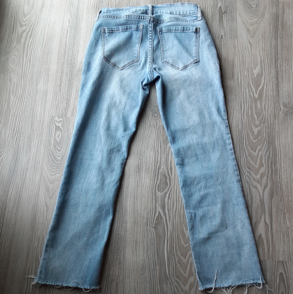 Distressed Jeans - Picture 2 of 3